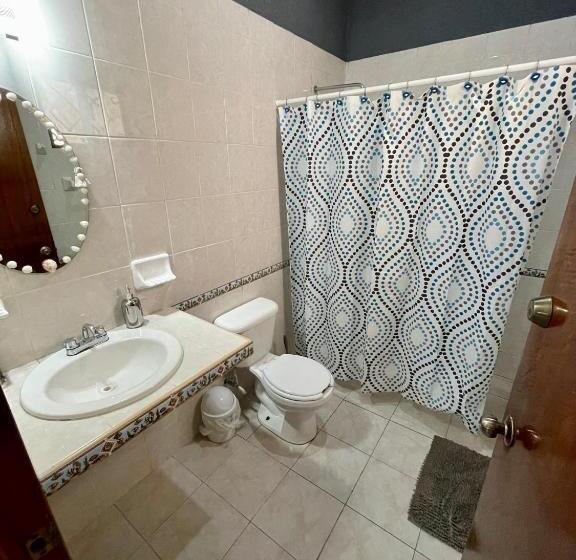 Семейный Номер Боковой Вид на Море, Itzé Hostel Boutique   Progreso