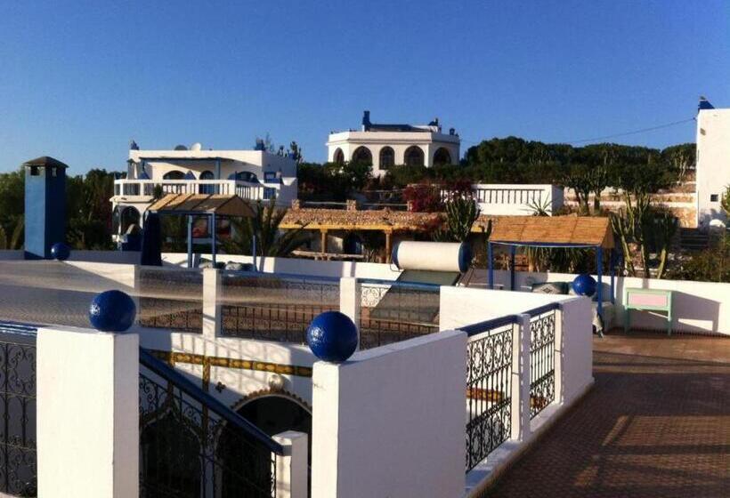 스탠다드 트리플 룸, Room In Guest Room   Room In Villa Lair De La Mer No0969
