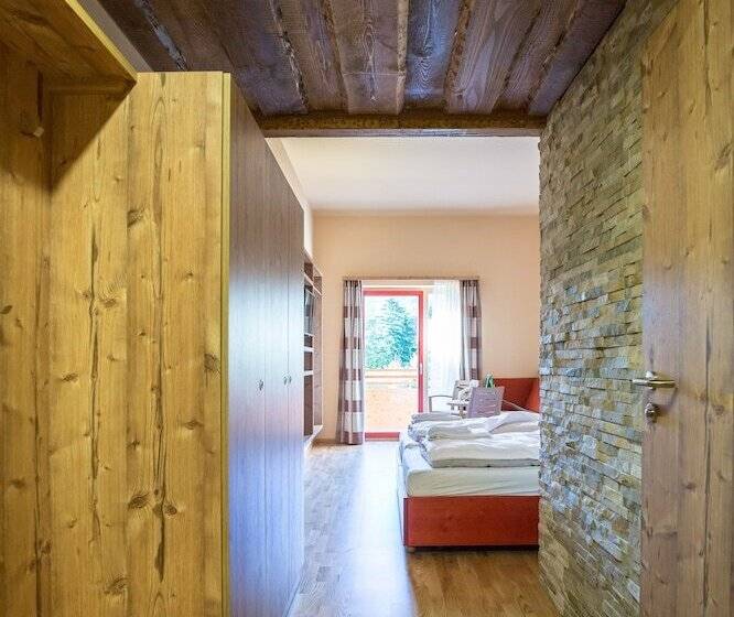 スタンダード４人部屋, Jufa Hotel Annaberg