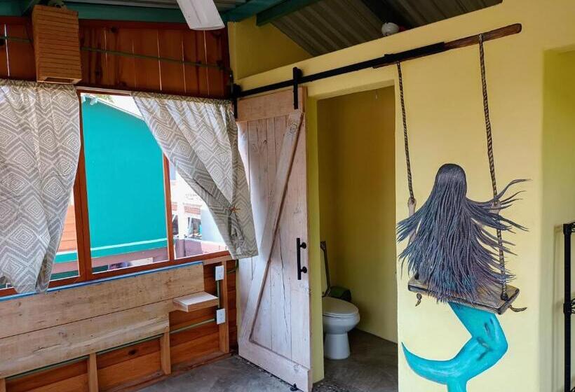 ガーデンビュースタンダードルーム, Oridleys Hostel16