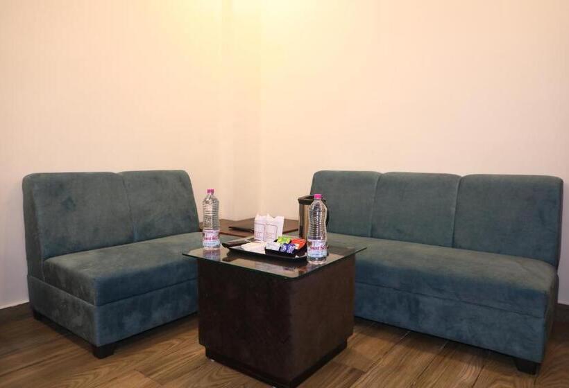 스탠다드 룸 킹사이즈 침대, Antara Inn