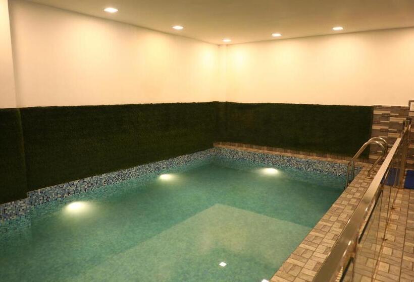 디럭스 룸, Antara Inn