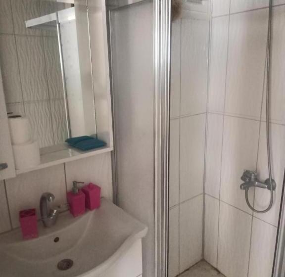 Апартаменты 2 Спальни, Old Town Grand Apart
