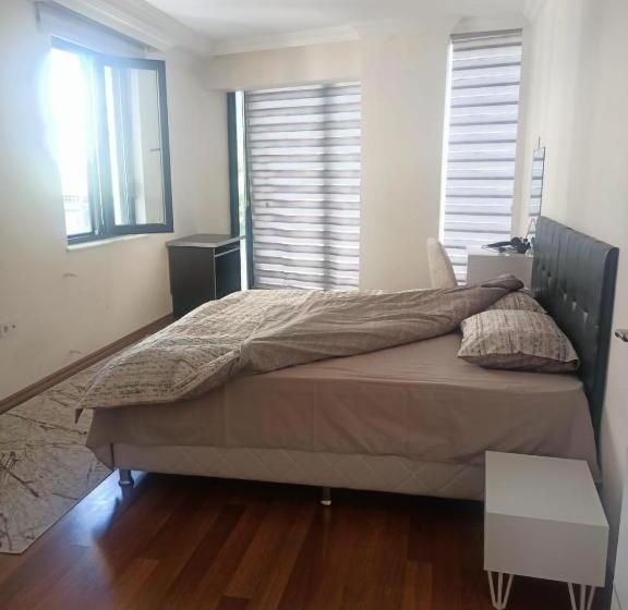 Апартаменты 2 Спальни, Old Town Grand Apart