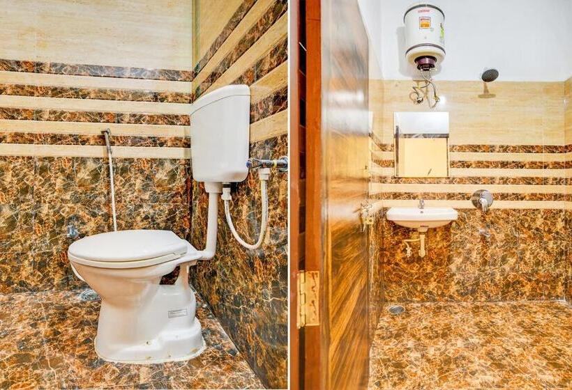 Трехместный Номер Классика, Oyo Hotel Darshini