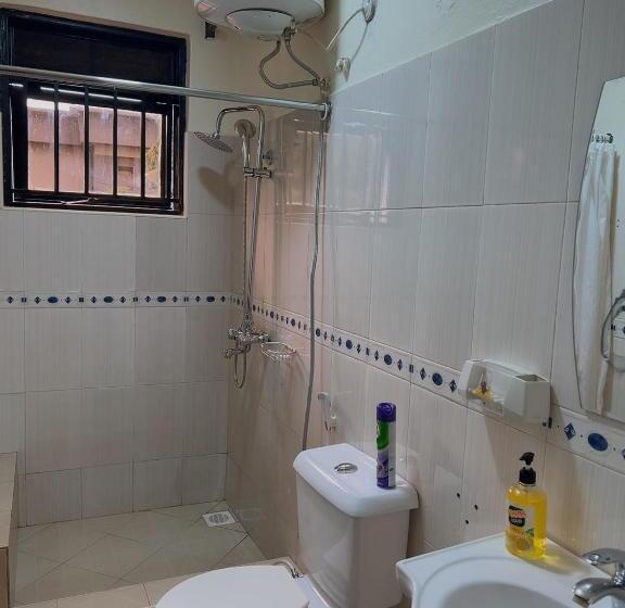 اتاق استاندارد با چشم‌انداز باغ, Airportlinkguesthouse2