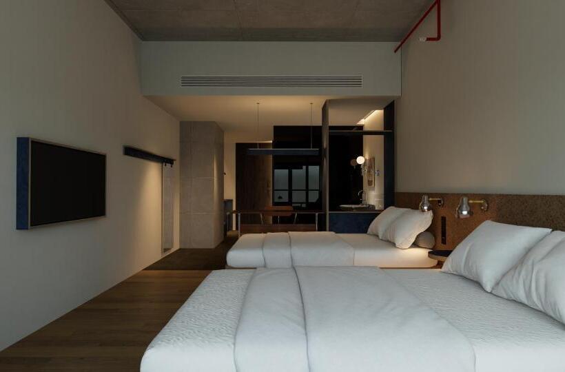 Номер Стандарт, 彼厅酒店hotel In Between