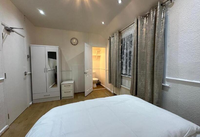 Номер Deluxe, Keedonwood Road Bromley, Rooms With Free Wifi