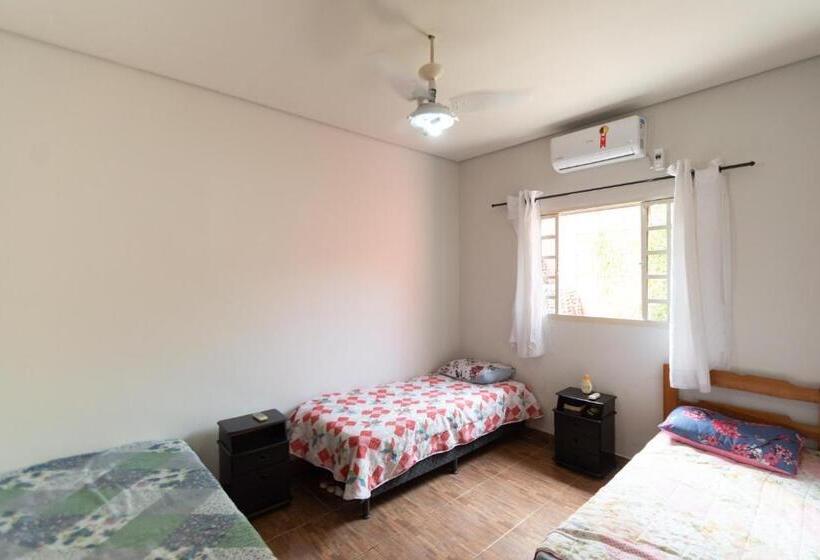 تختخواب در اتاق مشترک, Hostel Toca Do Noel E Bia