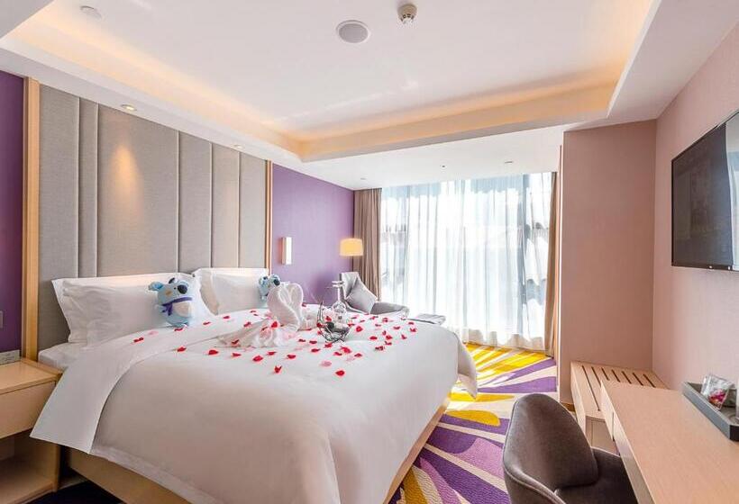 Romantic Room, Lavender Hotel   Foshan Gaoming Yingxin Plaza Branch