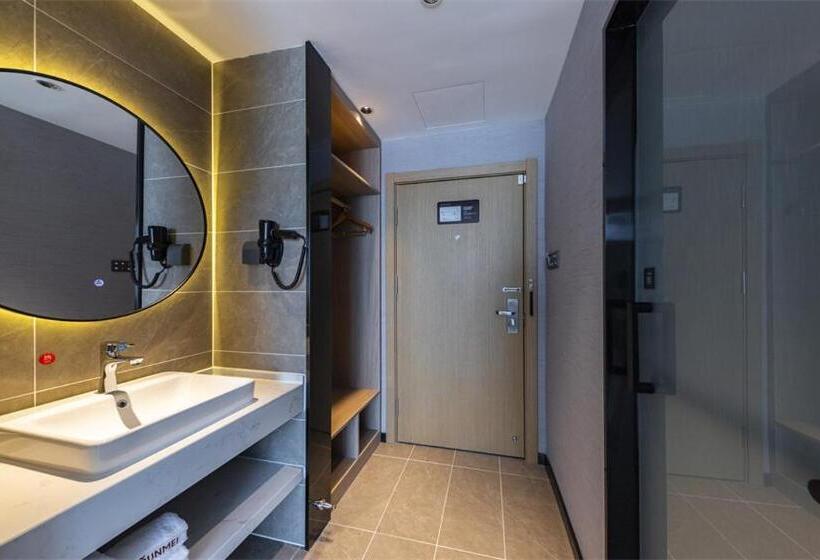 Номер Стандарт, Thank Inn Plus Xinyang Gushi Liaocheng Avenue