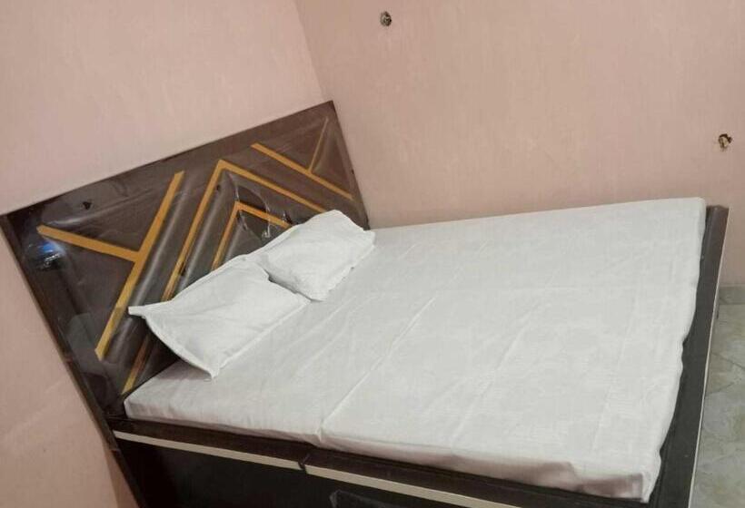 Трехместный Номер Классика, Oyo 81193 Hotel Blue Moon
