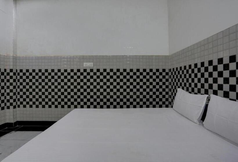 三人经典房间, Oyo Hotel Dream
