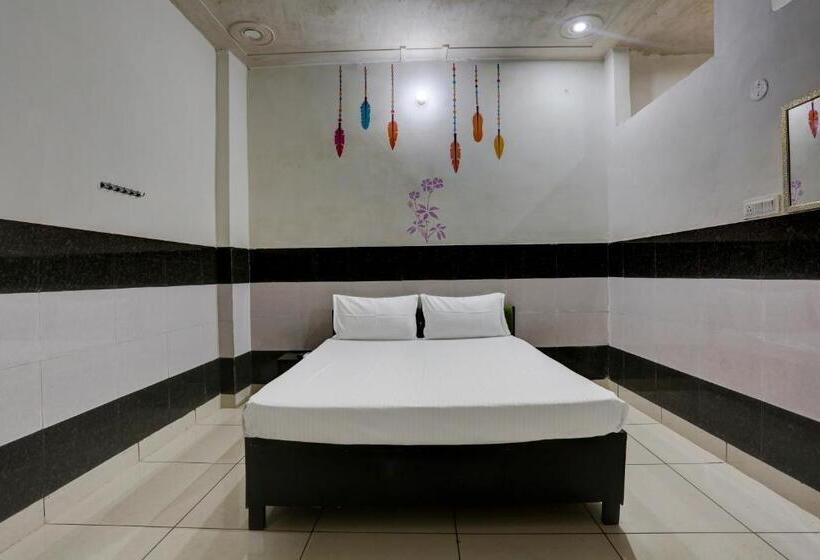 三人经典房间, Oyo Hotel Dream