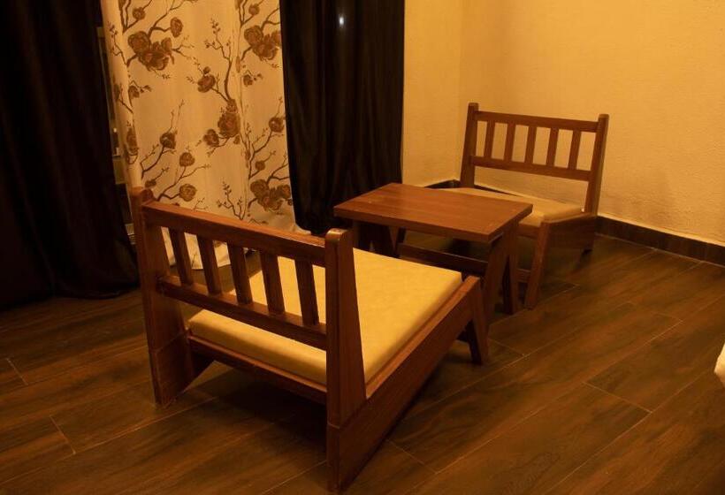 Президентский Люкс, The Village Resort Mundra