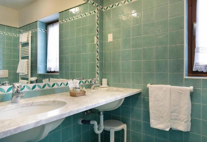اتاق استاندارد با چشم‌انداز کوهستان, Park Hotel Leonardo