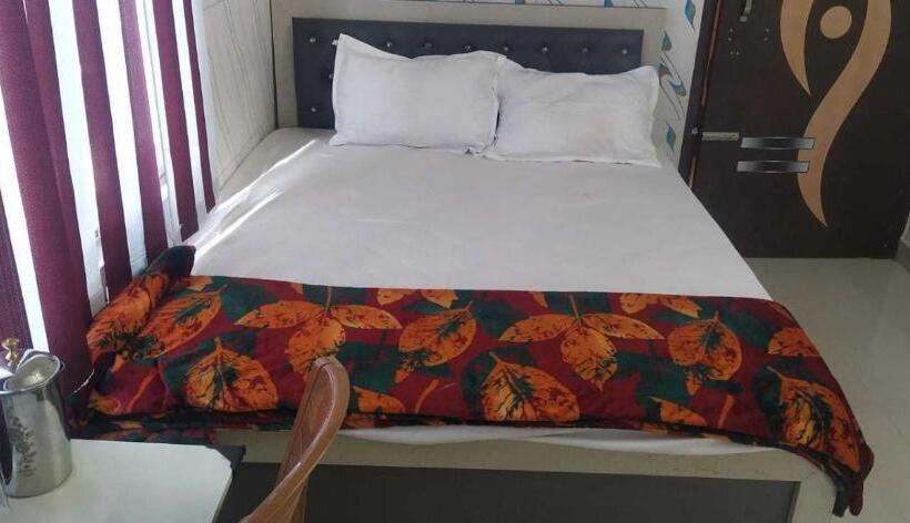 Трехместный Номер Классика, Spot On Hotel The City Rooms