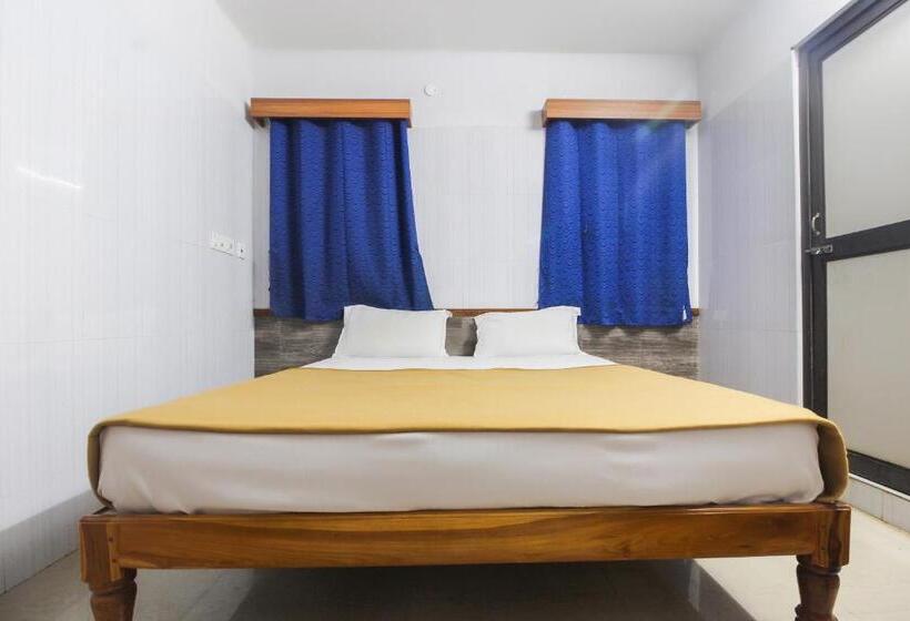 Номер Стандарт, Oyo 61145 Jks Deluxe Lodge