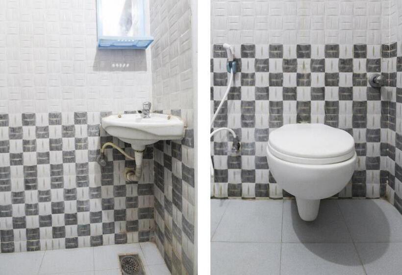 Номер Стандарт, Oyo 61145 Jks Deluxe Lodge