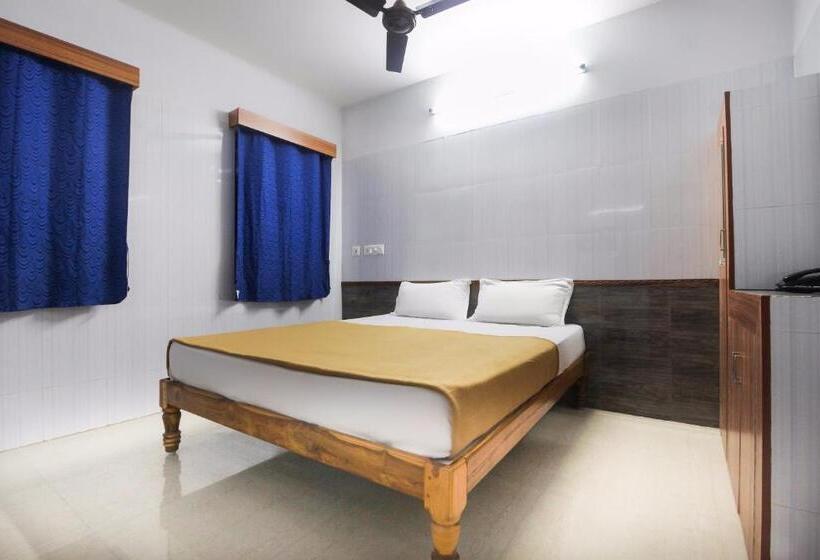 Номер Стандарт, Oyo 61145 Jks Deluxe Lodge