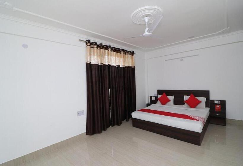 Трехместный Номер Классика, Oyo Hotel Asia Grand