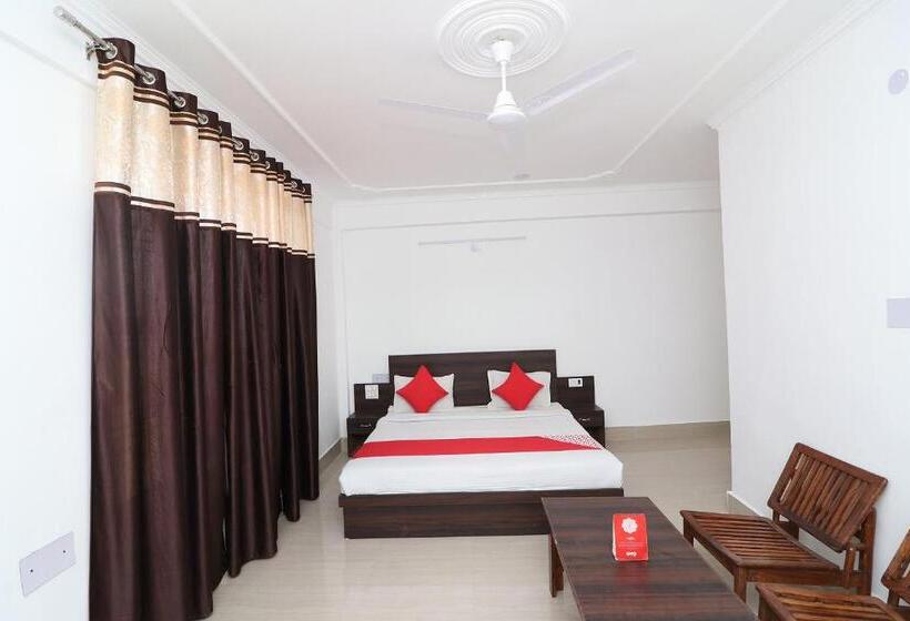 Трехместный Номер Классика, Oyo Hotel Asia Grand