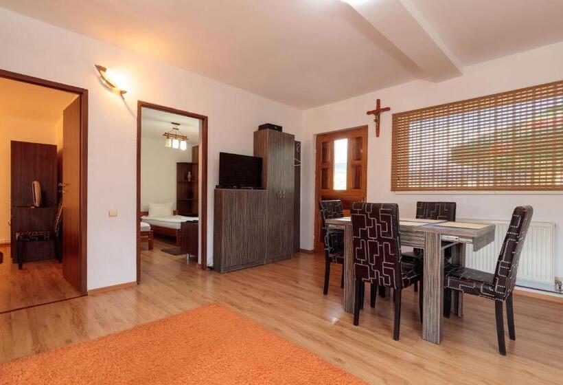 آپارتمان 2 خوابه, Casa Arbo