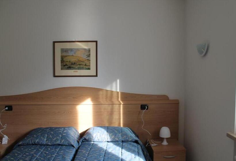 Номер Стандарт, B&b Lil