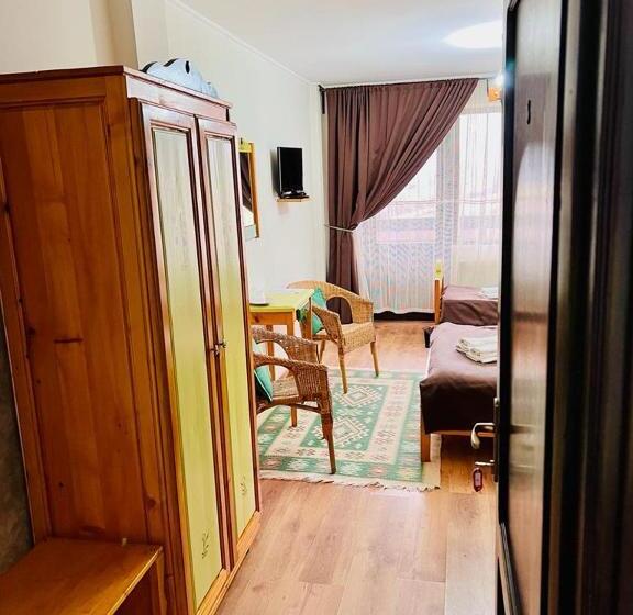 스탠다드 트리플 룸, Pensiunea Casa Boiereasca
