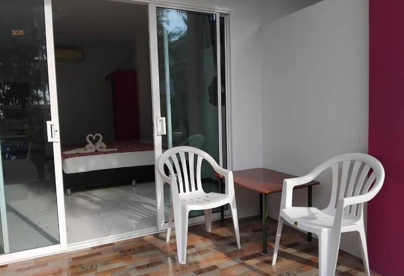 اتاق سوپریور, Khaolak Summer House 2