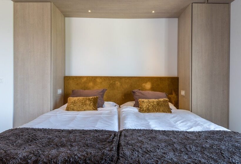 سوییت جونیور, Cas Cabo Nou Agroturismo Adults Only