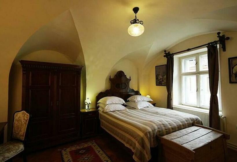 Семейный Номер, Fronius Boutique Residence