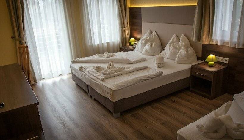 اتاق استاندارد, Jade Hotel Ezüsthíd