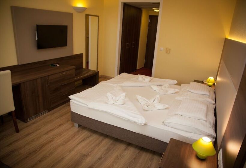 اتاق استاندارد, Jade Hotel Ezüsthíd