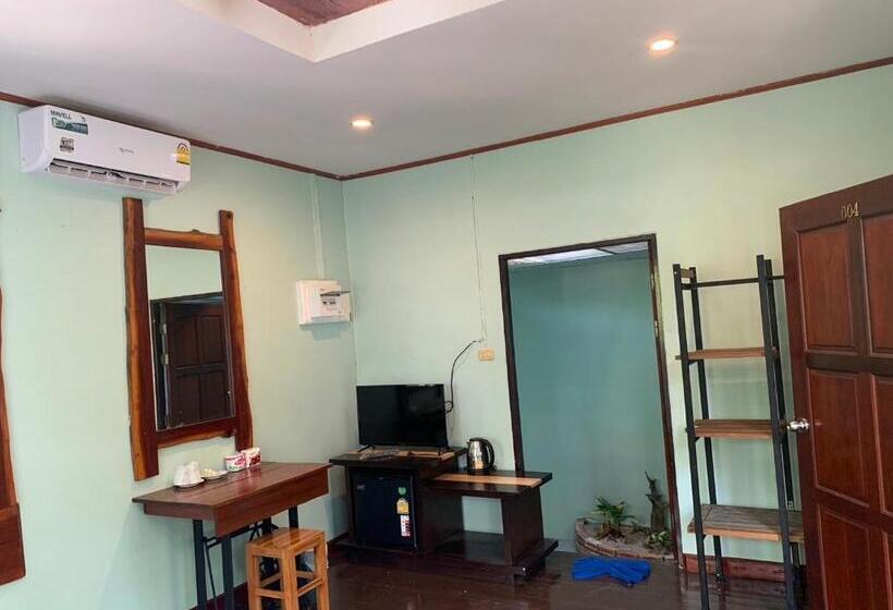 Номер Стандарт с Балконом, Baan Pongam Resort