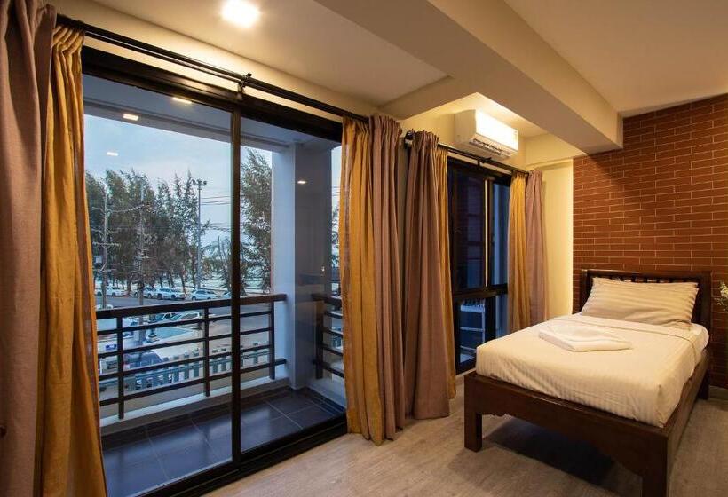 Номер Deluxe Вид на Море, Gate78 Hostel Maephim Beach