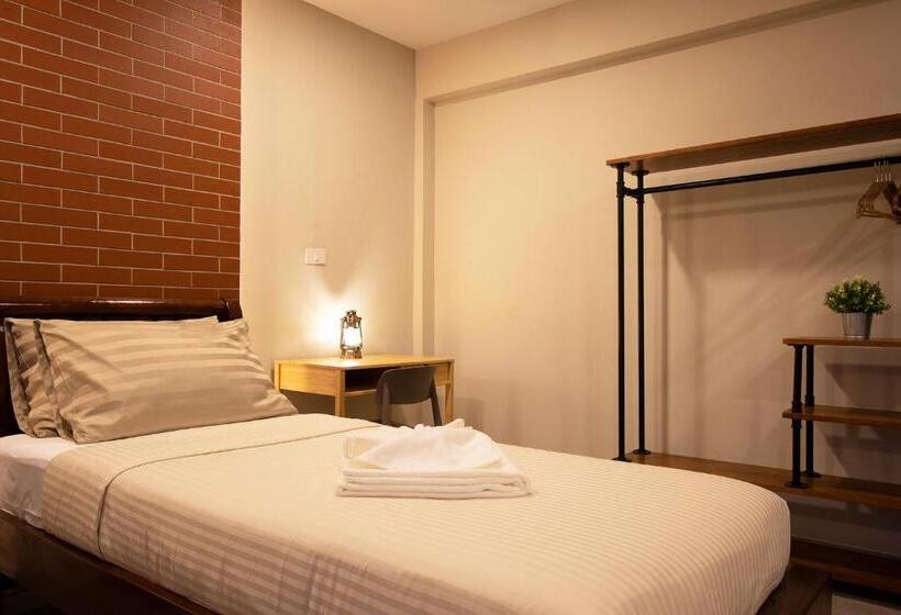 Номер Deluxe Вид на Море, Gate78 Hostel Maephim Beach