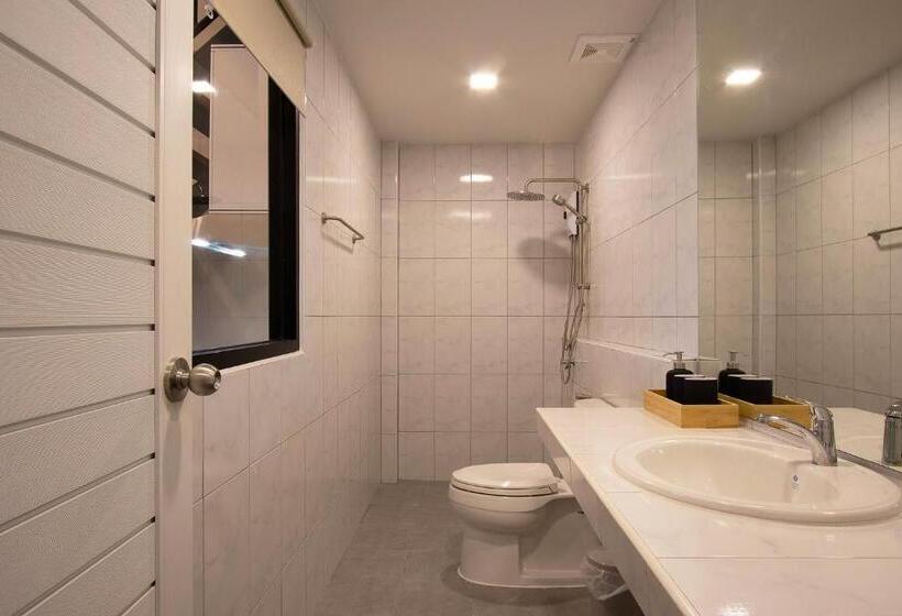 Трехместный Номер Deluxe Вид на Море, Gate78 Hostel Maephim Beach