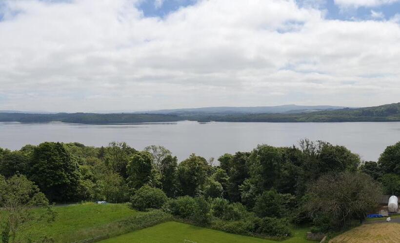 침실 3개 아파트, Lila Lake Isle Luxury Apart
