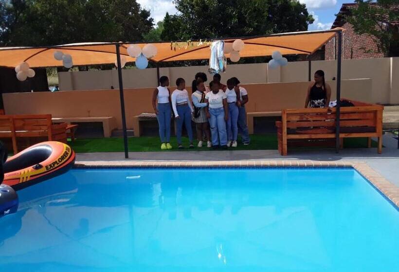 Трежместный Номер Economy, The Success Guest House