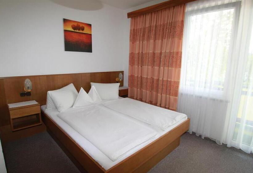 اتاق استاندارد سه نفره, Pension Sonnenschein