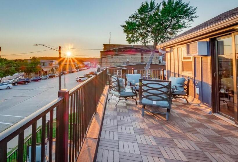 Апартаменты 1 Спальня с Балконом, The Cove Guest House
