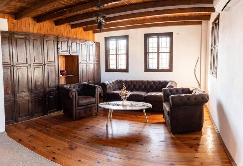 Семейное Бунгало, Complex Arbanashki Style Panoramic View With Summer And Winter Terrace, Sauna, Children S And Adult