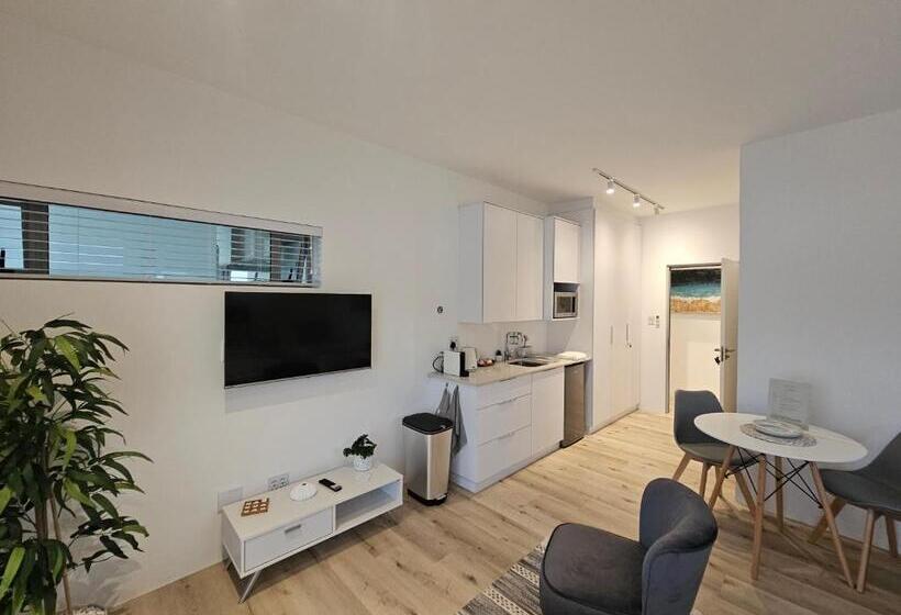 Семейный Номер, Point Villa