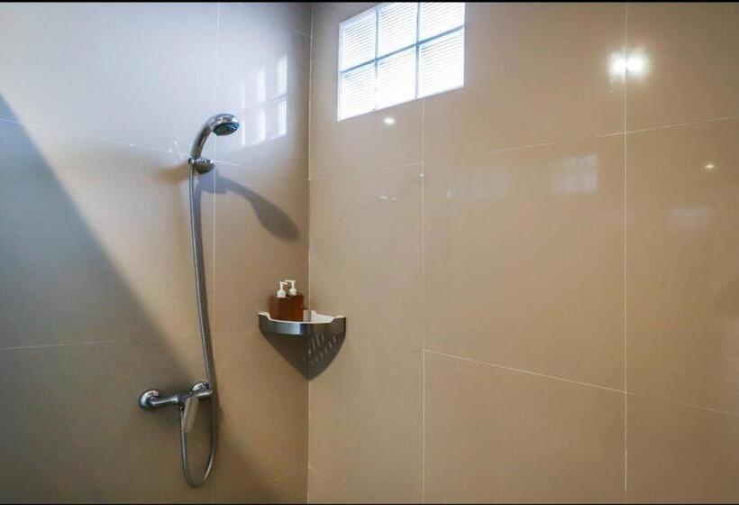 Номер Стандарт с Террасой, Utu Ubud Apartments/ 3rd Floor: Modern Studio In Most Center