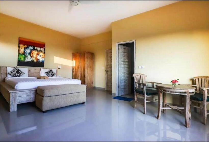 Номер Стандарт с Террасой, Utu Ubud Apartments/ 3rd Floor: Modern Studio In Most Center