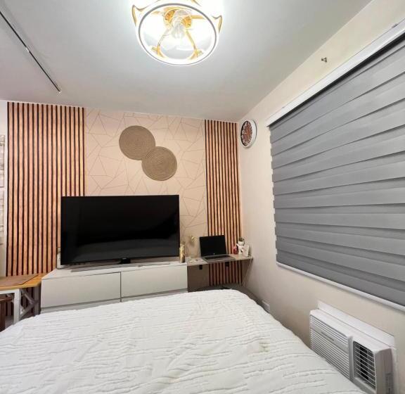 高级工作室, Studio Unit 8 Spatial Condo