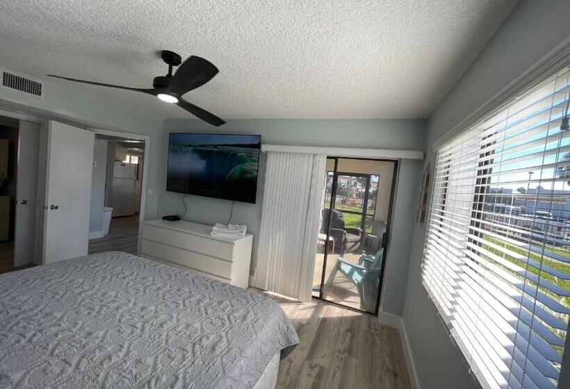 Апартаменты 1 Спальня Нижний Этаж, Ocean Village Club B 17