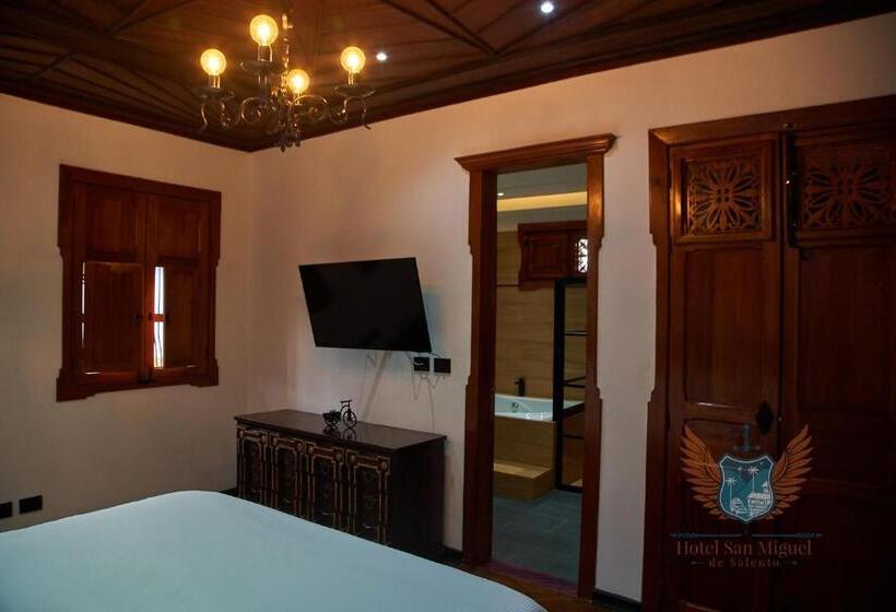带大床的套房, San Miguel De Salento
