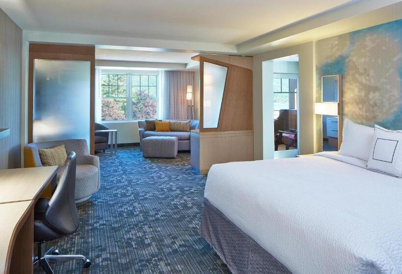 キングサイズベッドのスイートルーム, Courtyard By Marriott Lake George